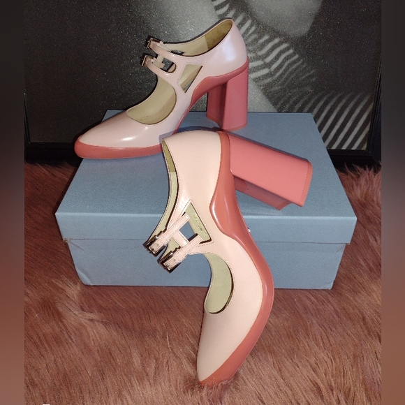 SOLD PRADA RUNWAY 2015 Pink Mary Jane Heels 🩷 PRICE IS FIRM🩷 - Picture 13 of 16